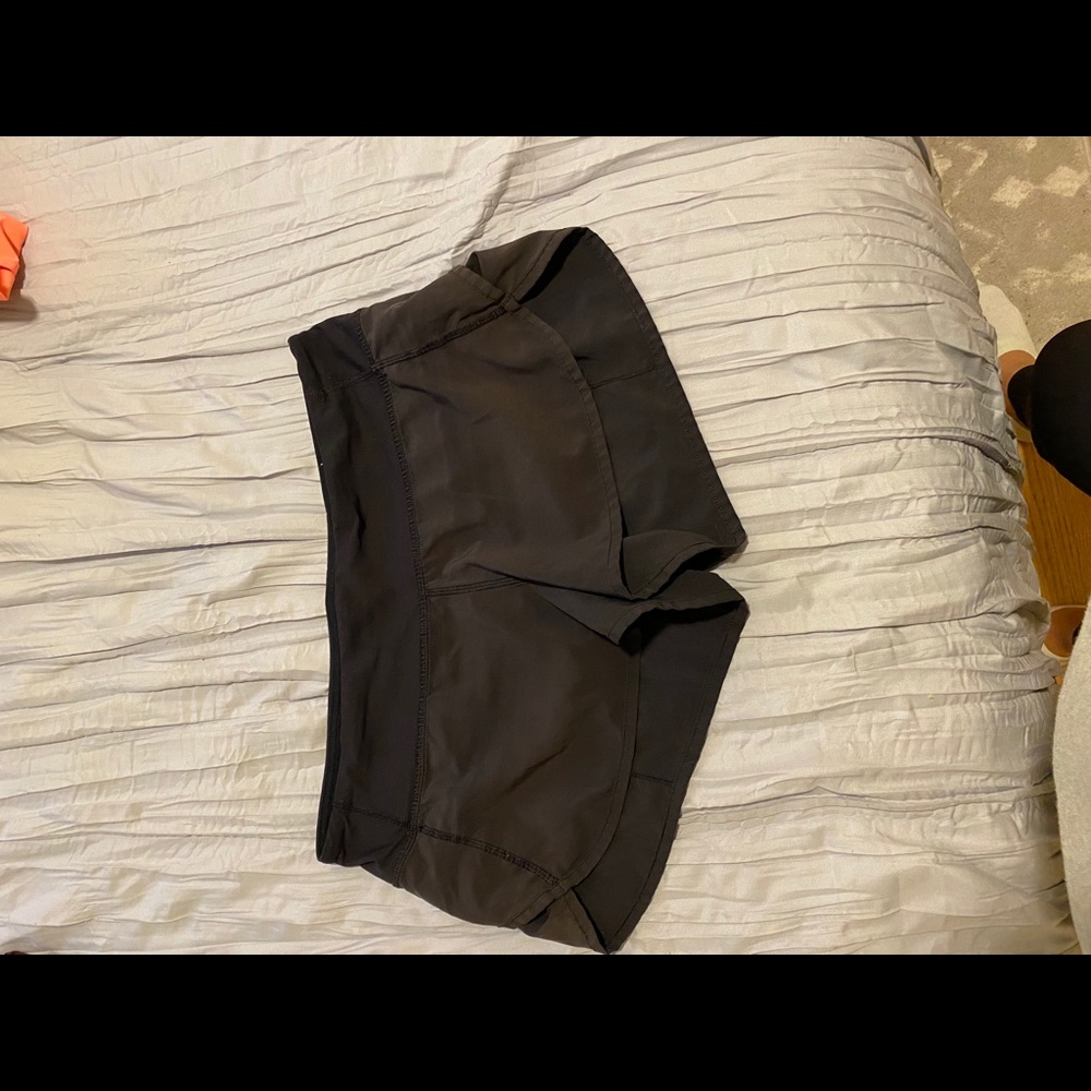 Lululemon Speed up short 2.5”